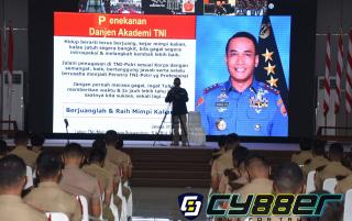 Calon Perwira Remaja AAL, Terima Pembekalan Danjen Akademi TNI, Kalemdikpol, Ibu Hortar Akademi TNI dan Akpol